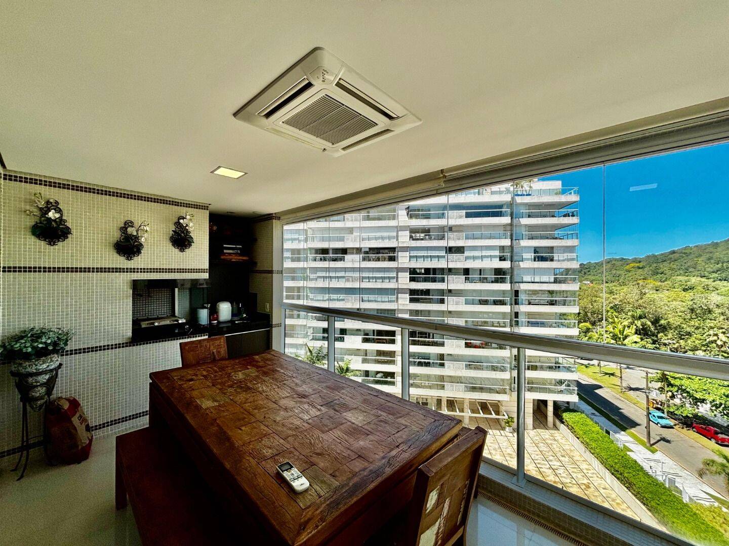 Apartamento, 3 quartos, 132 m² - Foto 1