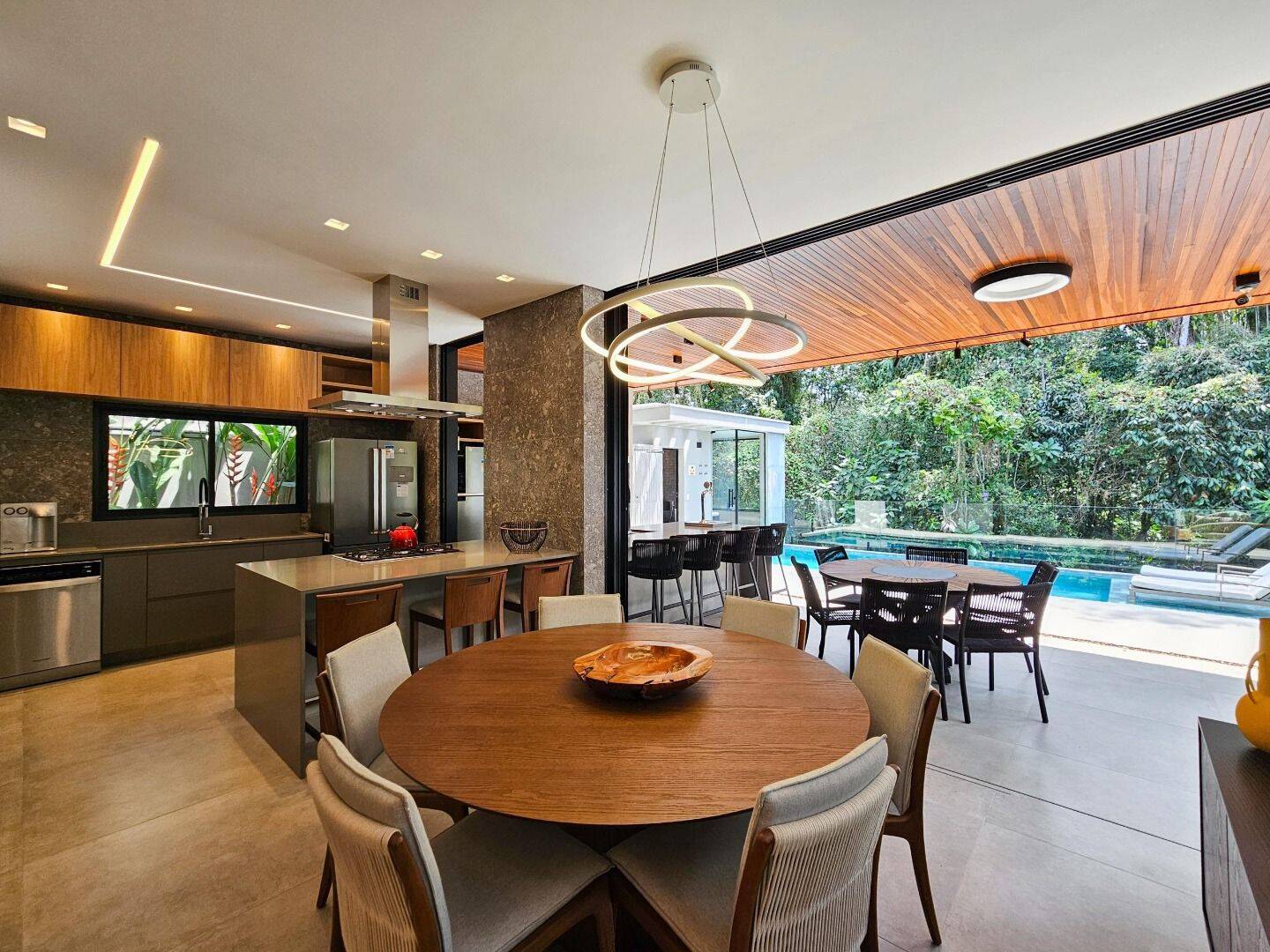 Casa, 5 quartos, 330 m² - Foto 24