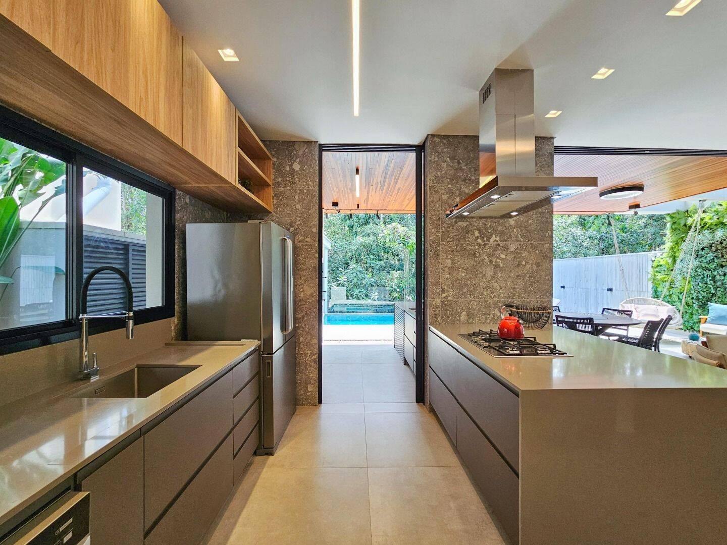 Casa, 5 quartos, 330 m² - Foto 27