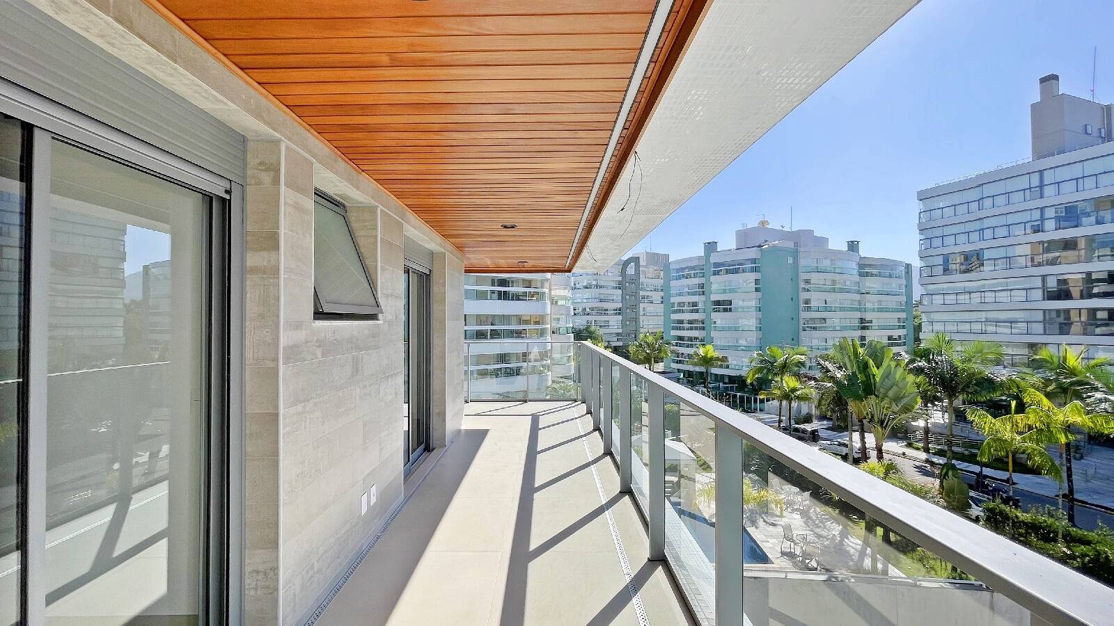 Apartamento, 3 quartos, 136 m² - Foto 2