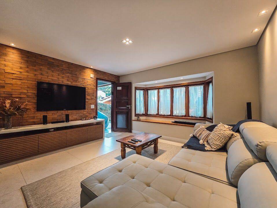 Casa, 4 quartos, 308 m² - Foto 2