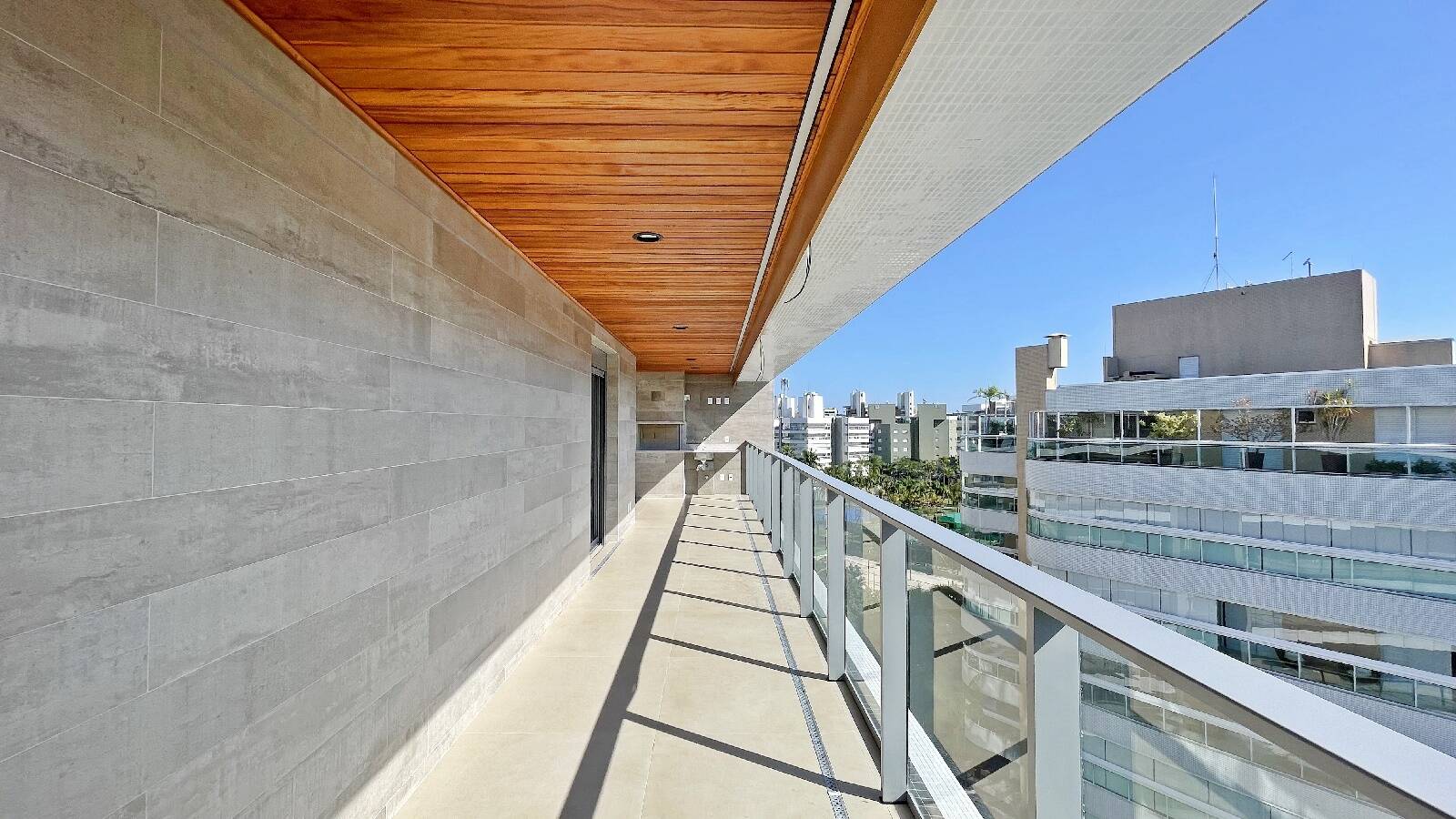Apartamento, 3 quartos, 135 m² - Foto 2