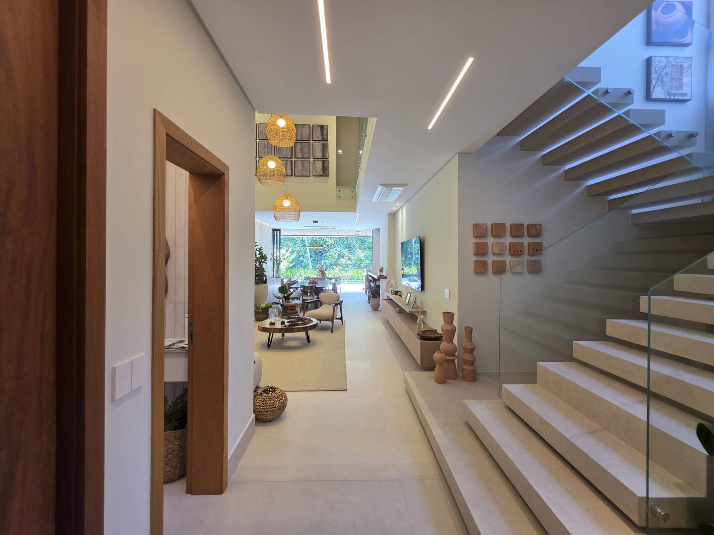 Casa, 5 quartos, 357 m² - Foto 2