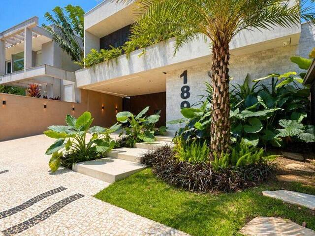 Casa para Venda em Bertioga - 2